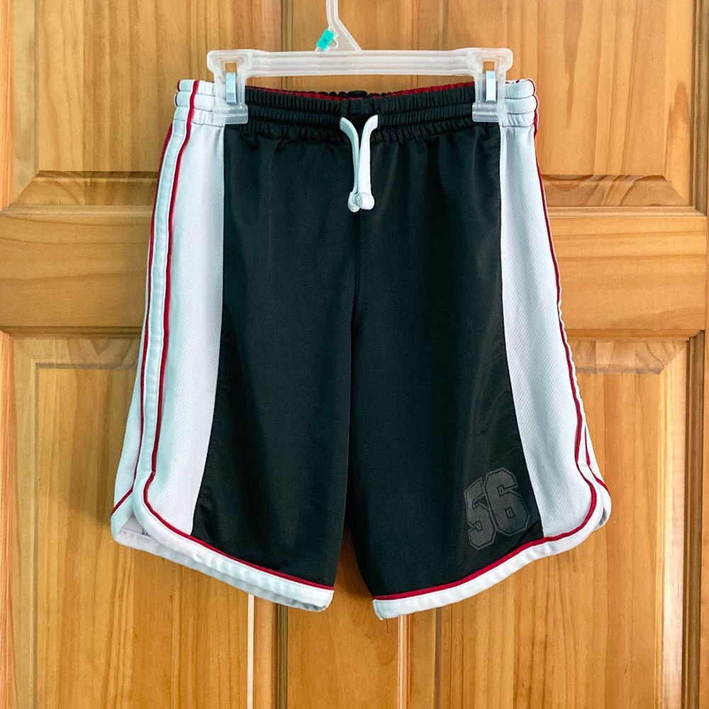 Prospirit Athletic Gear boy’s size 8 red, white, and black basketball shorts